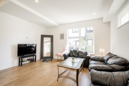 7-10527 155 Street, Surrey, BC 