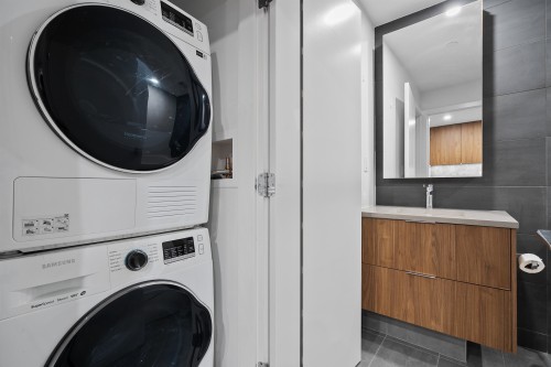 206-13359 Old Yale Road, Surrey, BC 