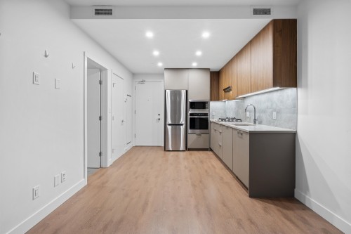 206-13359 Old Yale Road, Surrey, BC 