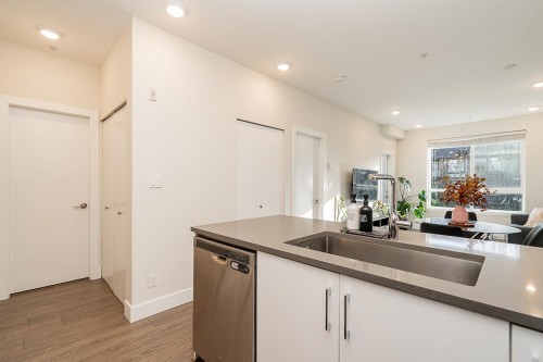 316-15351 101 Avenue, Surrey, BC 