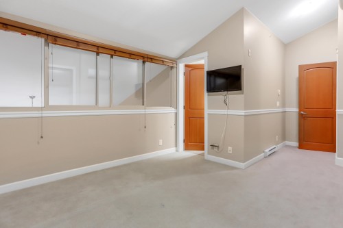 561-8258 207A Street, Langley, BC 