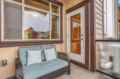 561-8258 207A Street, Langley, BC 