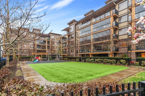 561-8258 207A Street, Langley, BC 