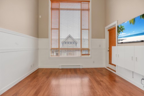 561-8258 207A Street, Langley, BC 