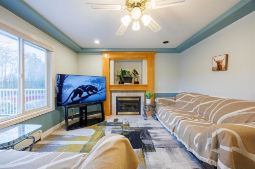 15210 82 Avenue, Surrey, BC 