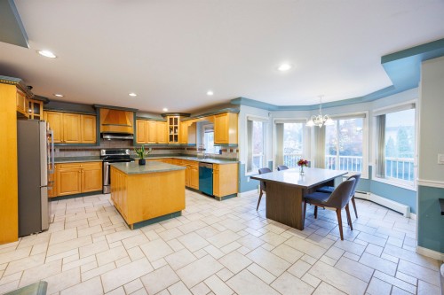 15210 82 Avenue, Surrey, BC 