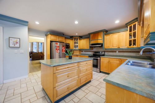 15210 82 Avenue, Surrey, BC 