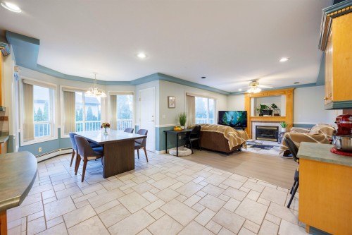 15210 82 Avenue, Surrey, BC 