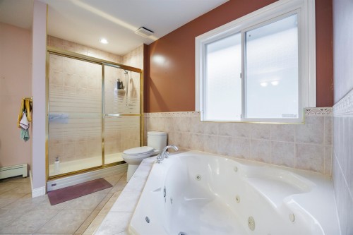 15210 82 Avenue, Surrey, BC 