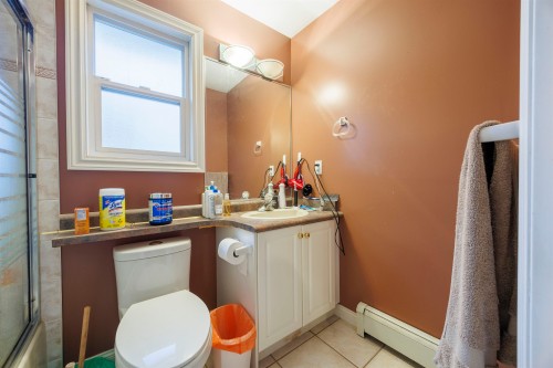 15210 82 Avenue, Surrey, BC 