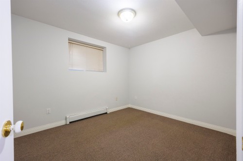 15210 82 Avenue, Surrey, BC 