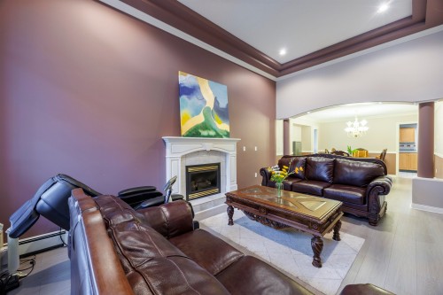 15210 82 Avenue, Surrey, BC 