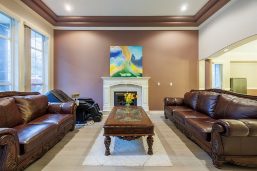 15210 82 Avenue, Surrey, BC 