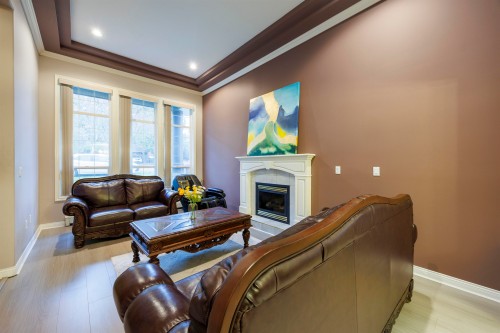 15210 82 Avenue, Surrey, BC 