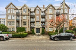 301-20237 54 Avenue  Langley, BC V3A 3W2