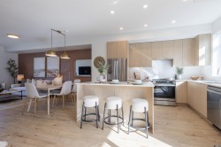 3-16325 21 Avenue  Surrey, BC V3Z 1K6