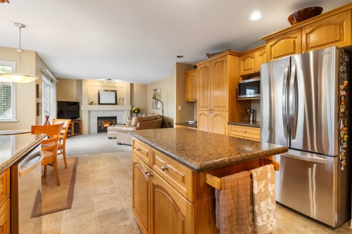 8470 166A Street, Surrey, BC 