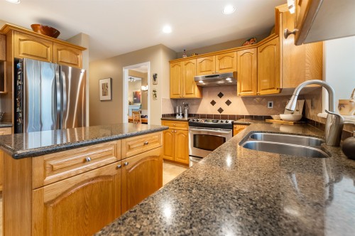 8470 166A Street, Surrey, BC 