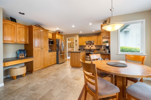 8470 166A Street, Surrey, BC 