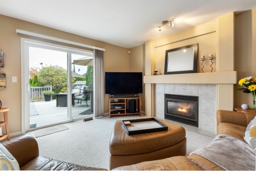 8470 166A Street, Surrey, BC 