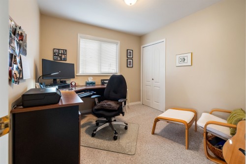 8470 166A Street, Surrey, BC 