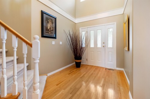 8470 166A Street, Surrey, BC 