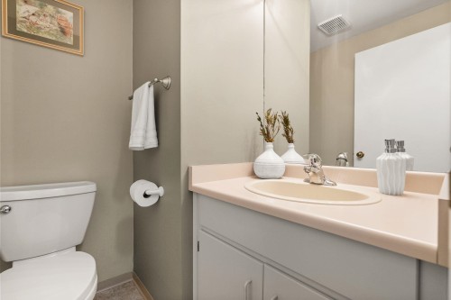 121-12044 Boundary Drive, Surrey, BC 