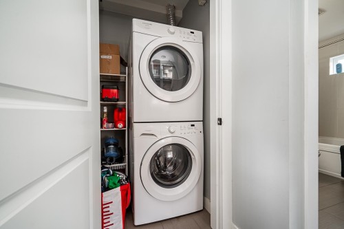 7251 196 Street, Surrey, BC 