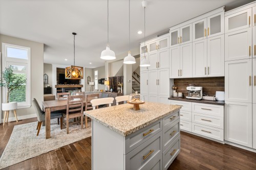 6087 163A Street, Surrey, BC 