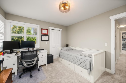 6087 163A Street, Surrey, BC 