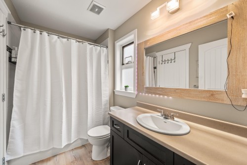 6087 163A Street, Surrey, BC 