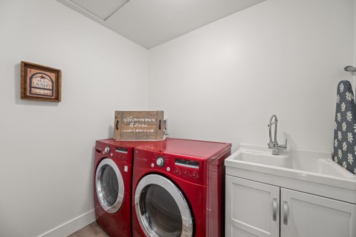 6087 163A Street, Surrey, BC 