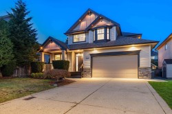 19689 70 Avenue  Langley, BC V2Y 3E8