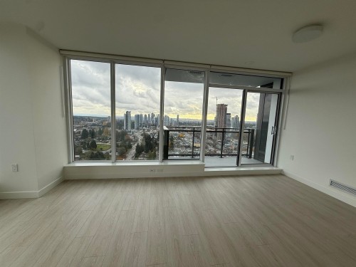 27**-13675 107A Avenue, Surrey, BC 