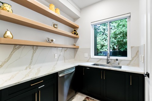 5673 Fairlight Crescent, Delta, BC 