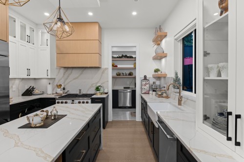 5673 Fairlight Crescent, Delta, BC 