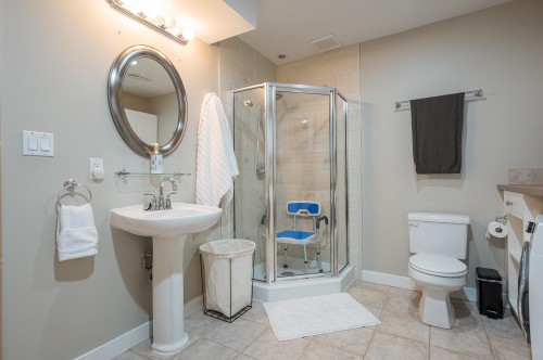 2966 147A Street, Surrey, BC 