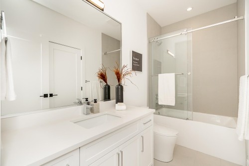 1938 167A Street, Surrey, BC 