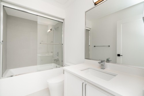 1938 167A Street, Surrey, BC 