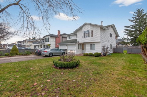 7556 Sinclair Crescent, Surrey, BC 