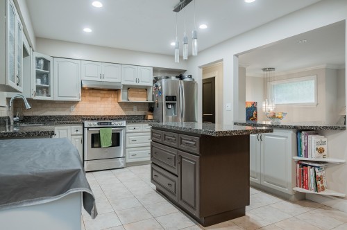 1901 Iris Place, Surrey, BC 