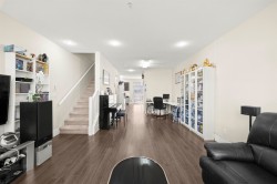 4-19752 55a Avenue  Langley, BC V3A 3X2