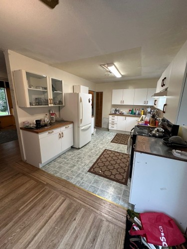 7048 140A Street, Surrey, BC 