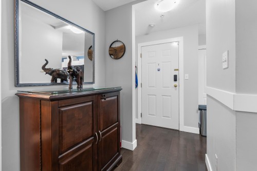 105-2964 Trethewey Street, Abbotsford, BC 