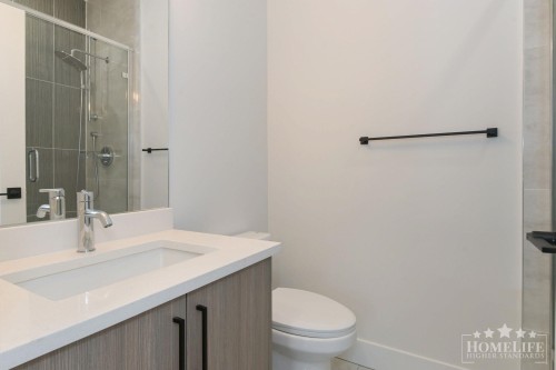 19-177 175A Street, Surrey, BC 