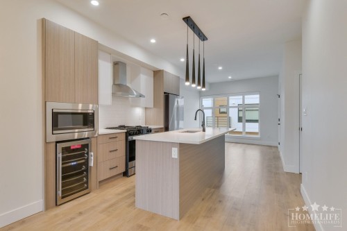 19-177 175A Street, Surrey, BC 