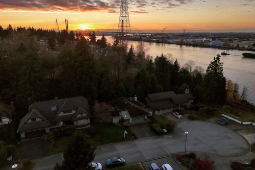 8953 Nelson View, Delta, BC 