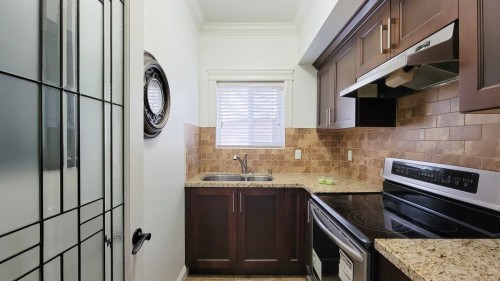 5977 151 Street, Surrey, BC 