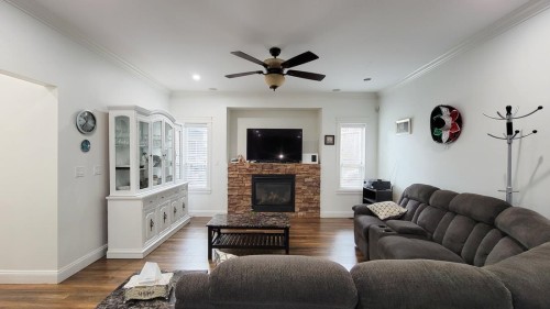 5977 151 Street, Surrey, BC 