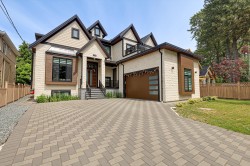 12187 71 Avenue  Surrey, BC V3W 0T2